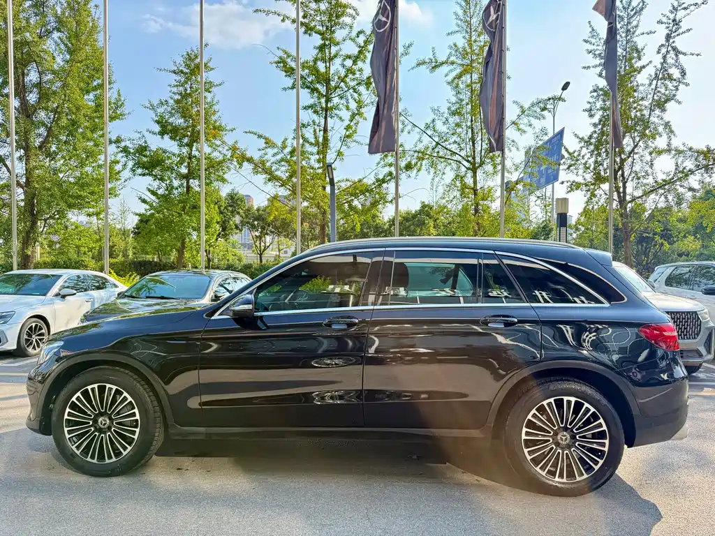 Mercedes-Benz GLC — миниатюра 8