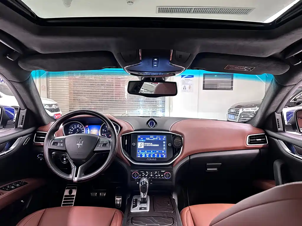 Maserati Ghibli — миниатюра 16