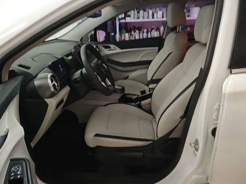 BYD Yuan Pro — миниатюра 15