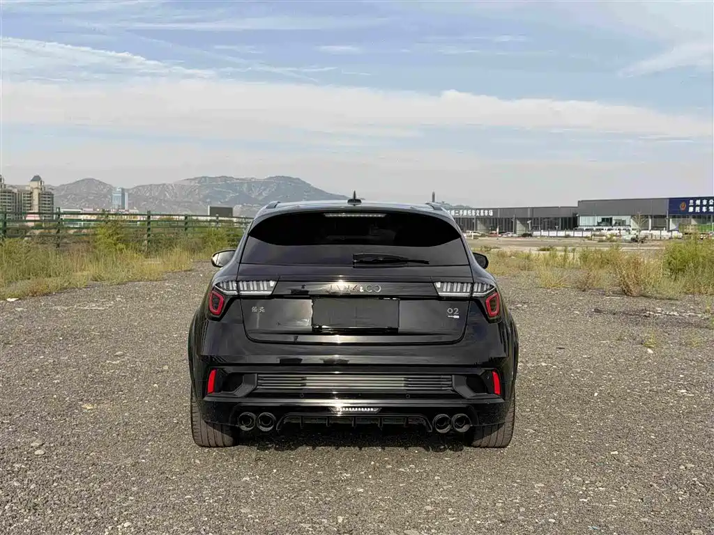 Lynk & Co 02 Hatchback — миниатюра 5