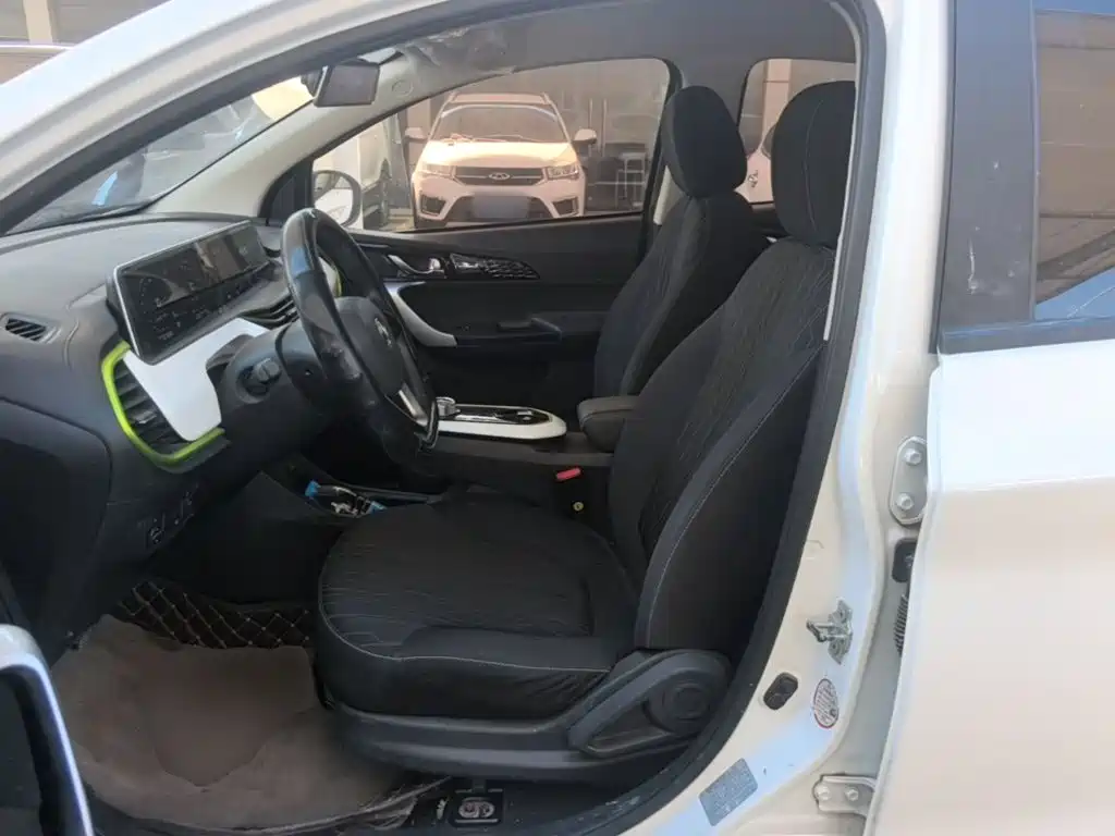 Changan Benben E-Star — миниатюра 15