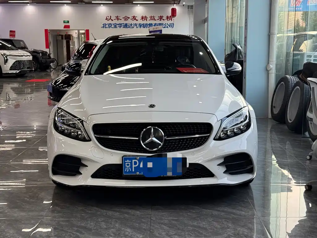 Mercedes-Benz C-Class — миниатюра 2