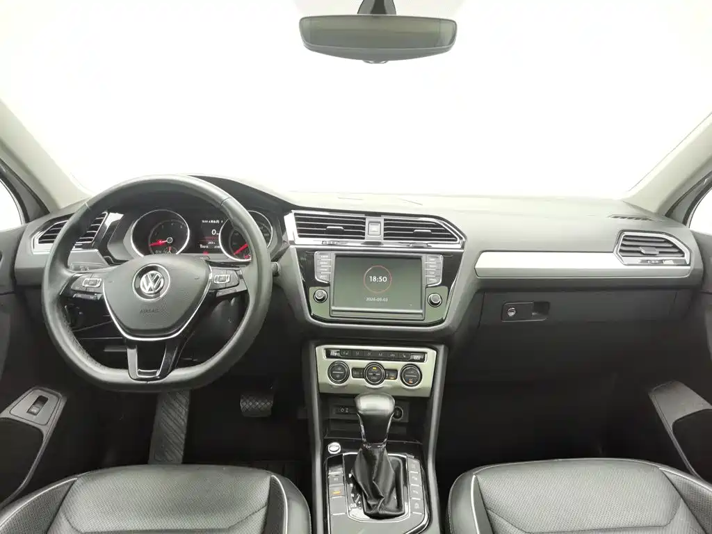 Volkswagen Tiguan L — миниатюра 5