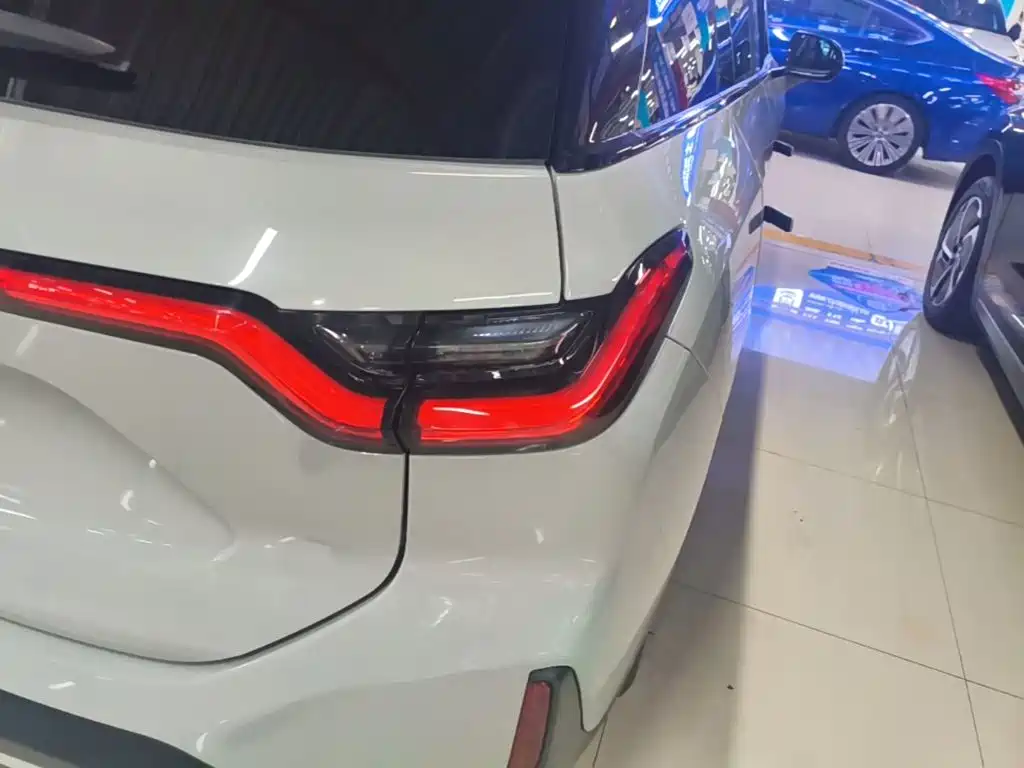 NIO ES6 — миниатюра 8