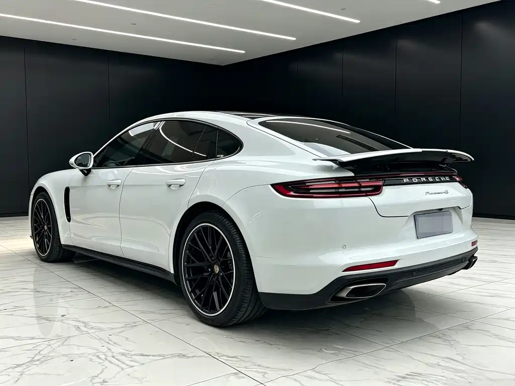 Porsche Panamera — миниатюра 9