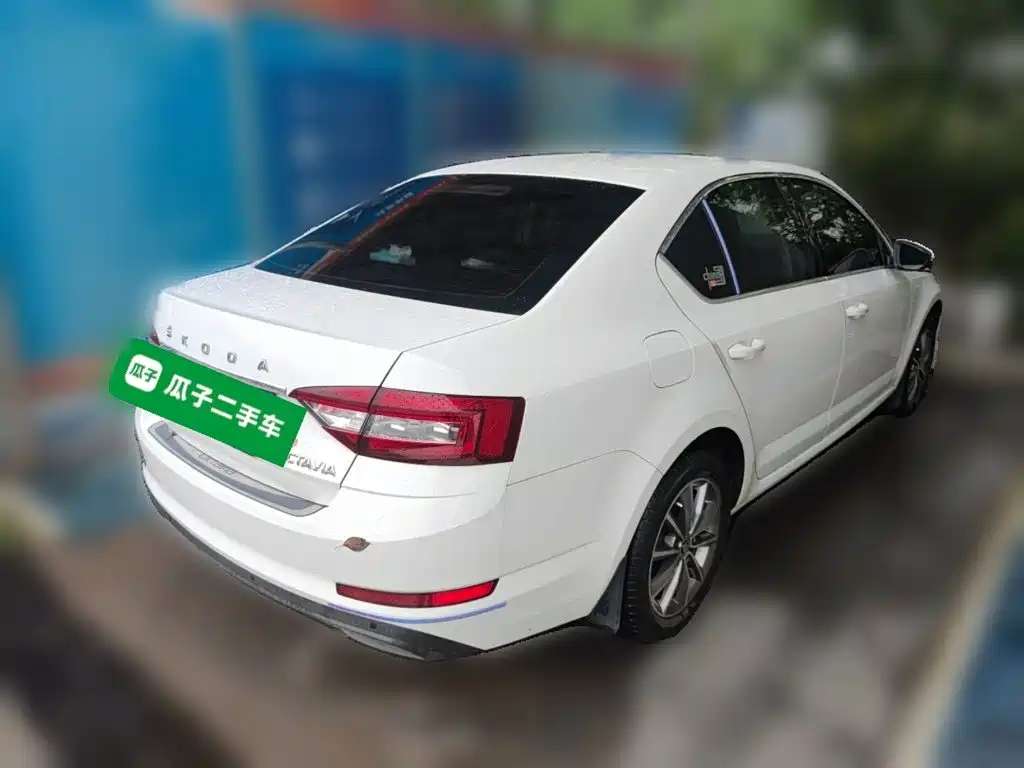 Skoda Octavia — миниатюра 4
