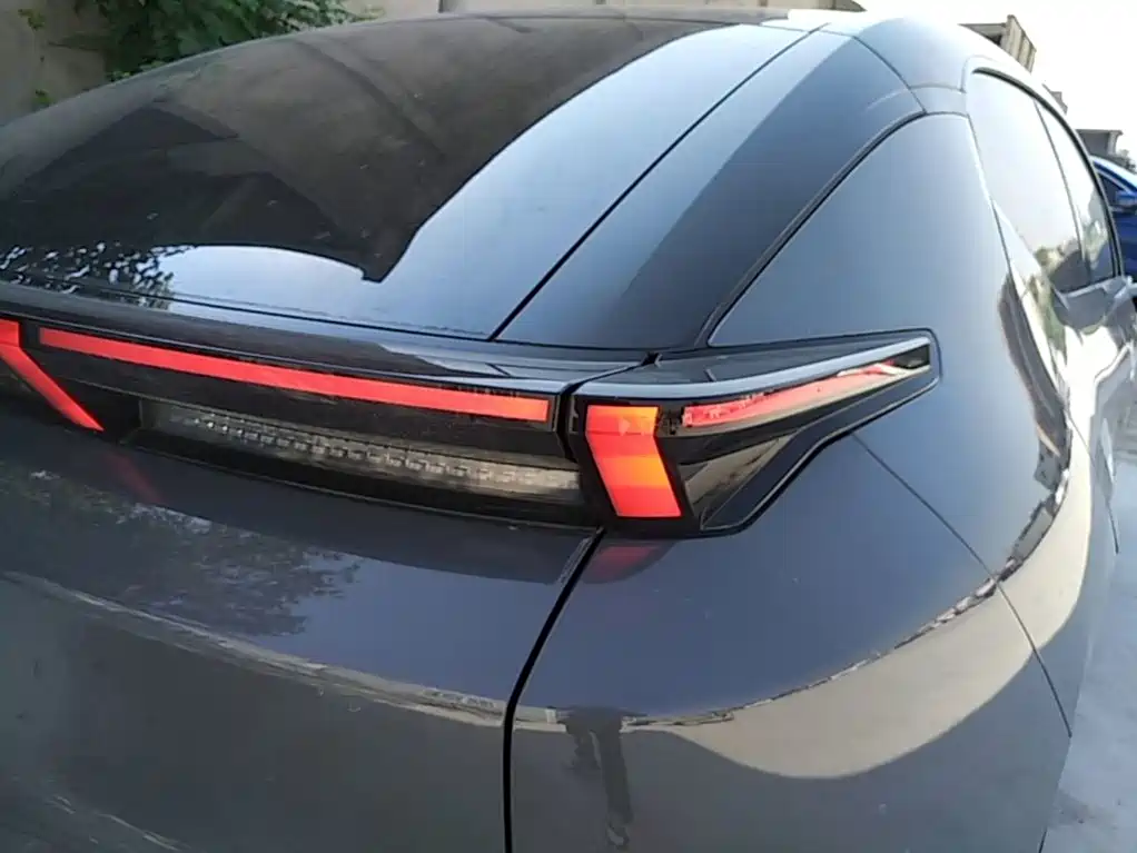 Lynk & Co Z20 — миниатюра 24