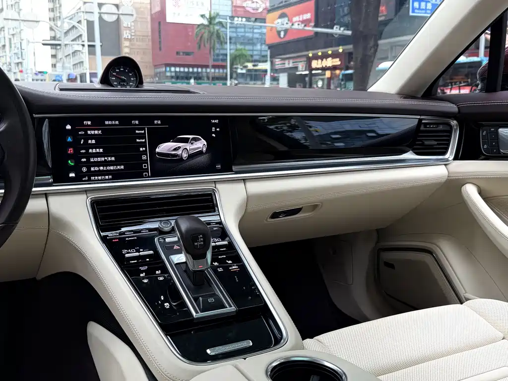 Porsche Panamera — миниатюра 16