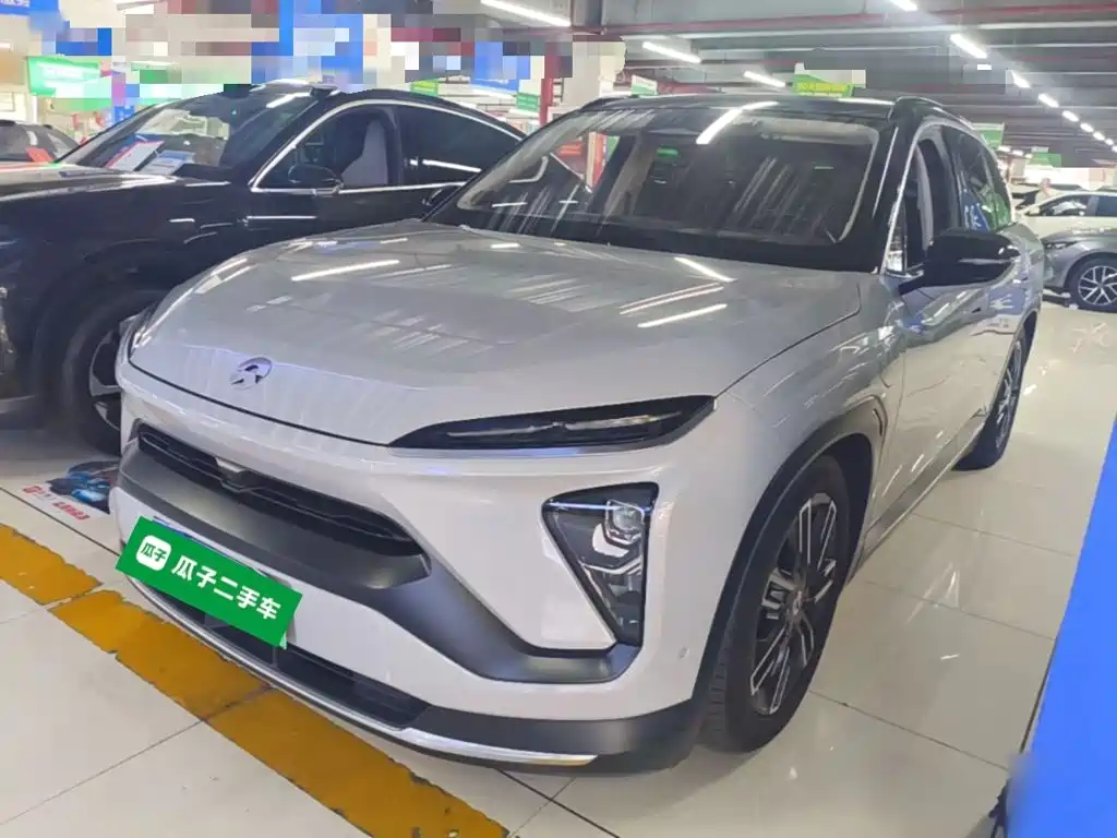 NIO ES6