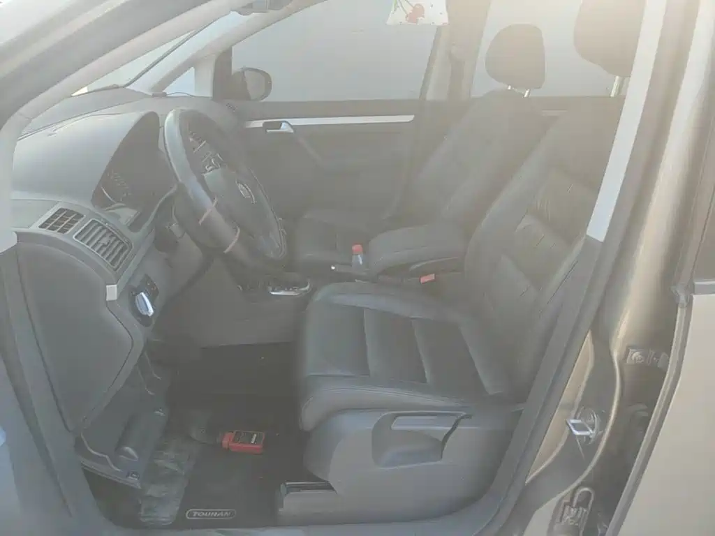 Volkswagen Touran — миниатюра 15