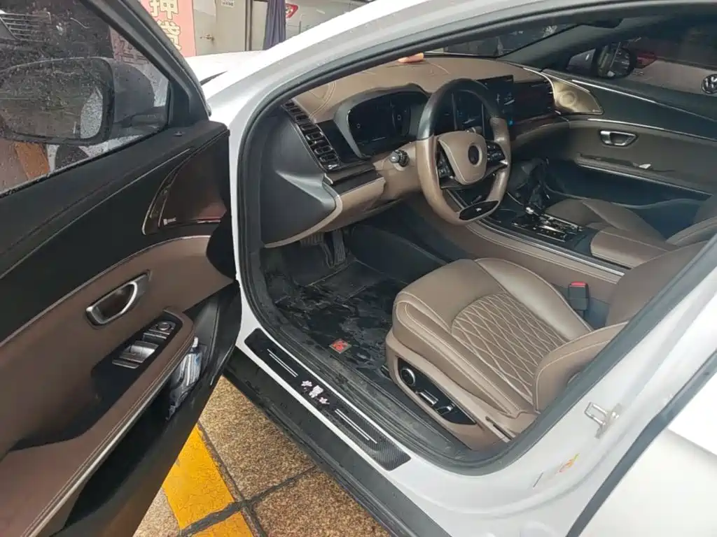 BYD Han — миниатюра 16