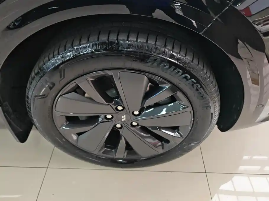 Li Auto Li L6 — миниатюра 6