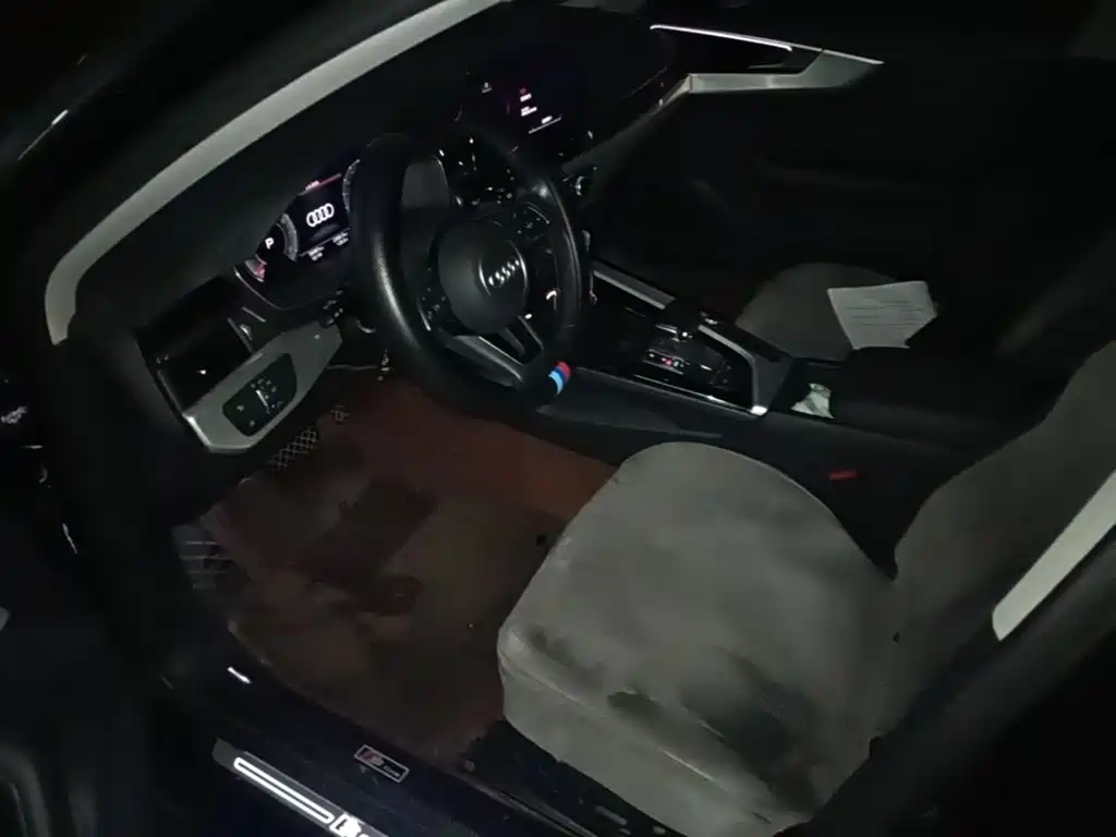 Audi A4 (Import) — миниатюра 20