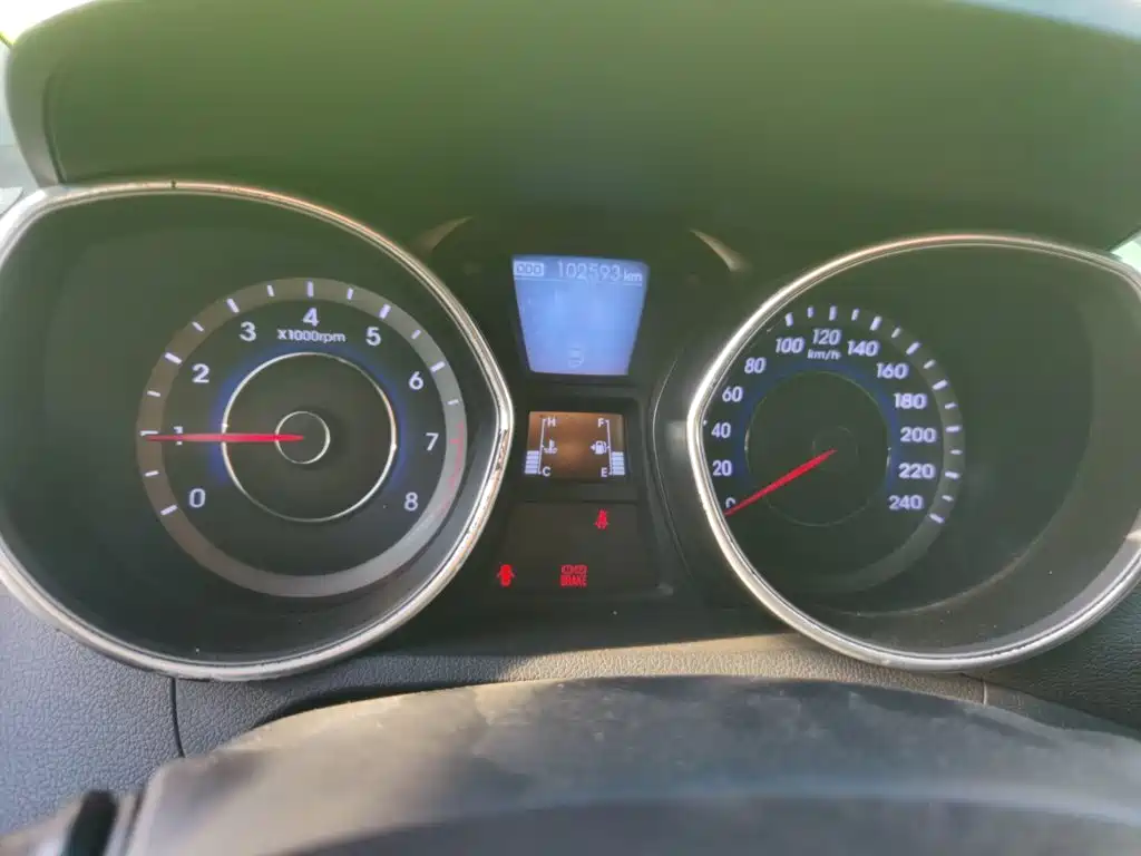 Hyundai Elantra Langdong — миниатюра 7