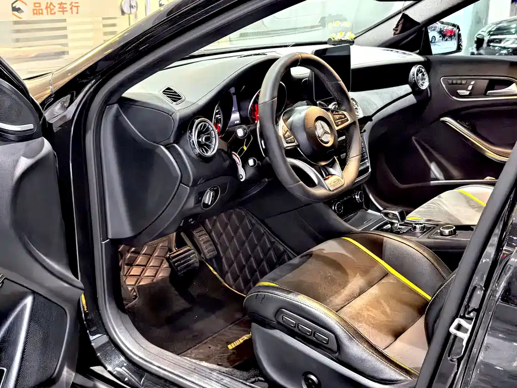 Mercedes-Benz GLA AMG — миниатюра 4