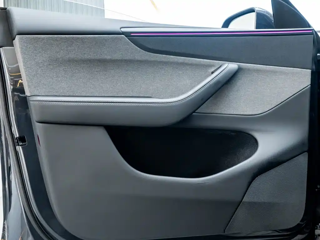 Tesla Model Y — фотографии объявления, Фото 18