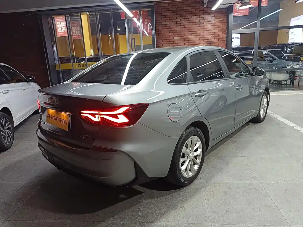 Chevrolet Monza — миниатюра 4