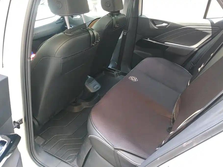 Volkswagen ID.3 — миниатюра 11