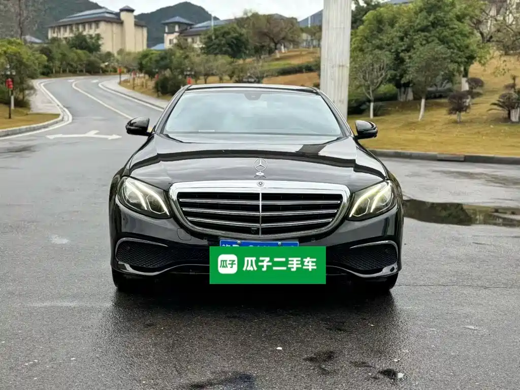 Mercedes-Benz E-Class — миниатюра 3