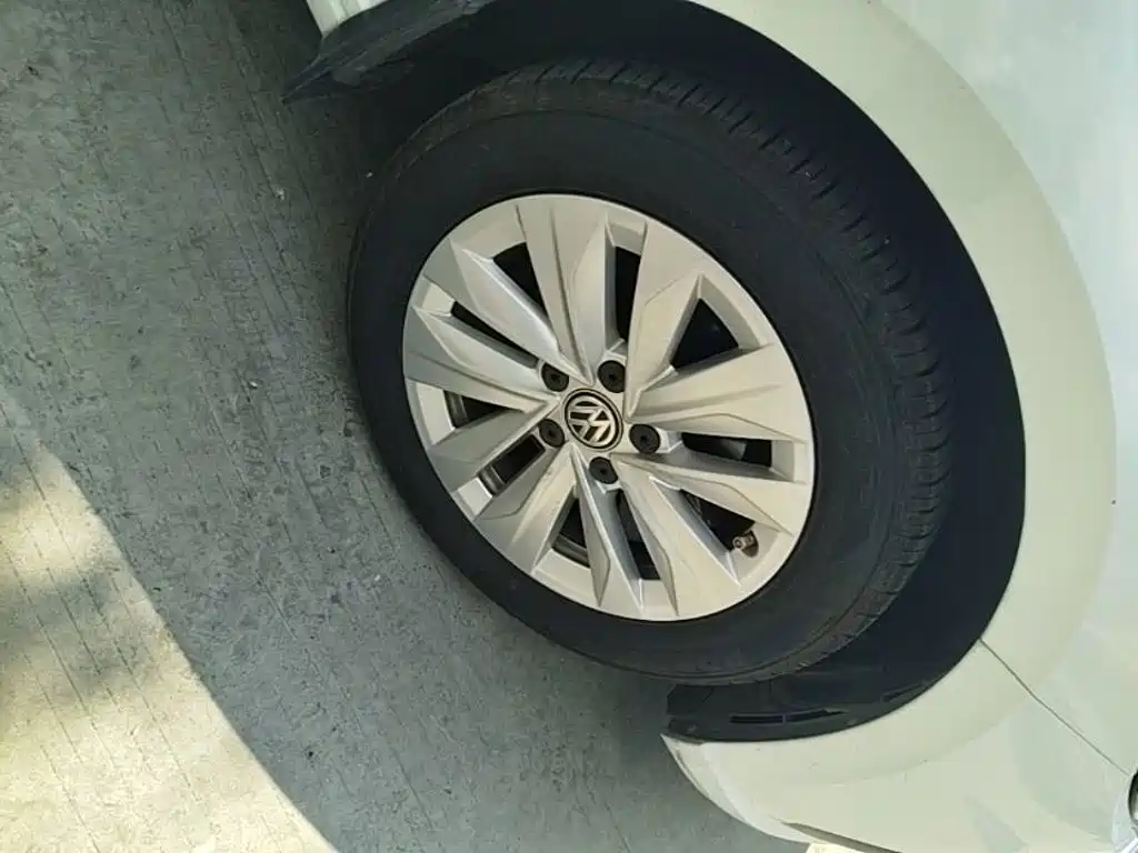 Volkswagen Lavida — миниатюра 14