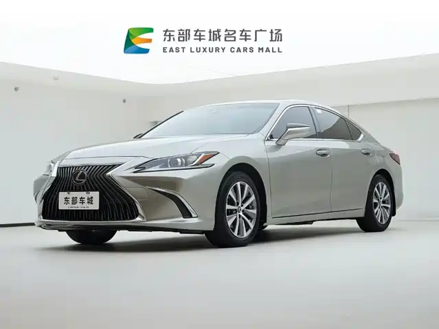 2019 Lexus ES