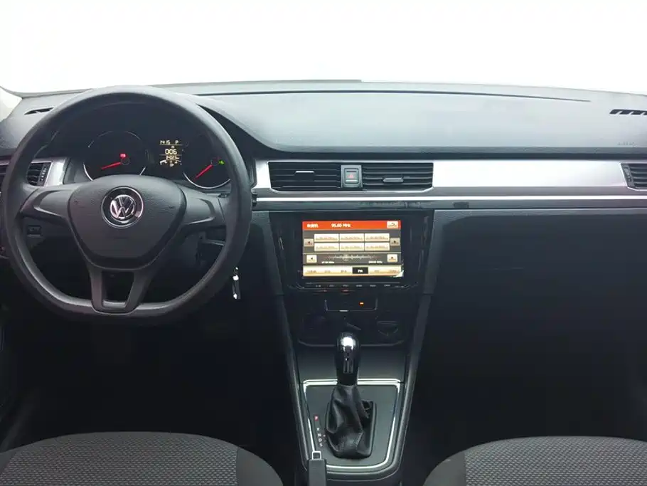Volkswagen Bora — миниатюра 12