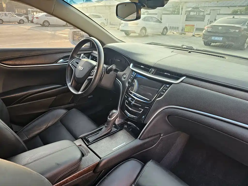 Cadillac XTS — миниатюра 10