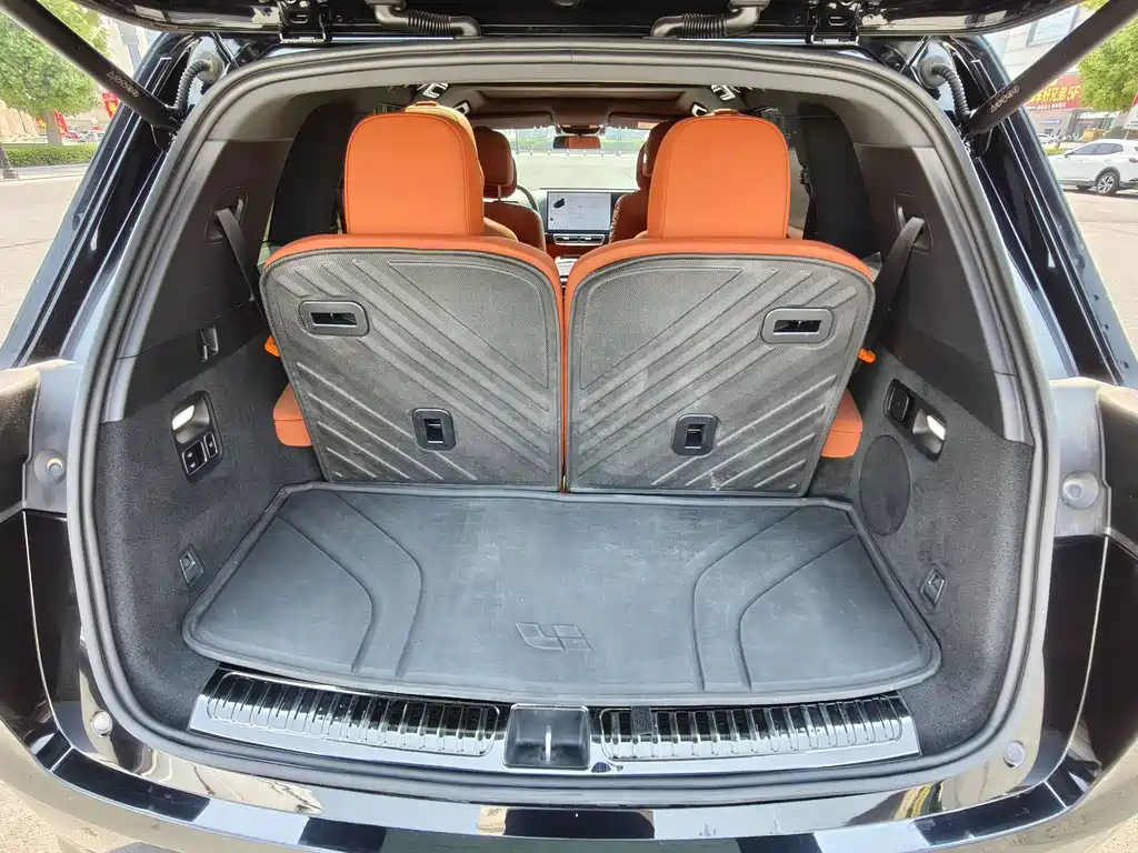 Li Auto Li L8 — миниатюра 20
