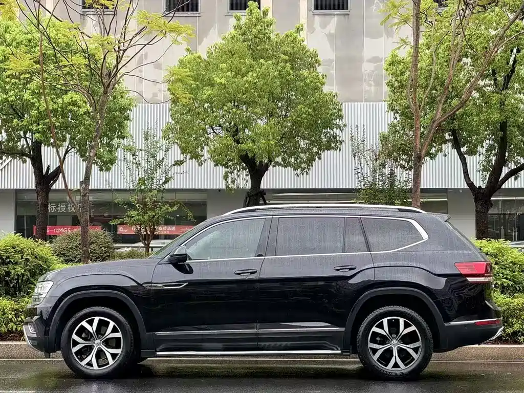 Volkswagen Teramont — миниатюра 5