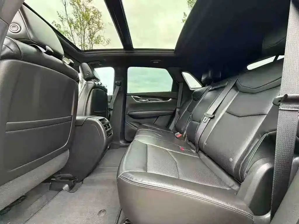 Cadillac XT5 — миниатюра 6