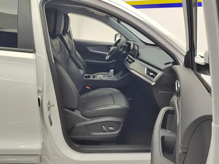 Chery Tiggo 8 — миниатюра 8