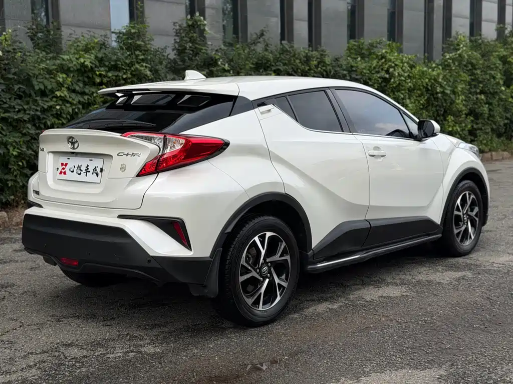 Toyota C-HR — миниатюра 6