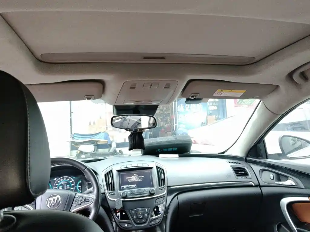 Buick Regal — миниатюра 14