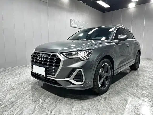 2022 Audi Q3