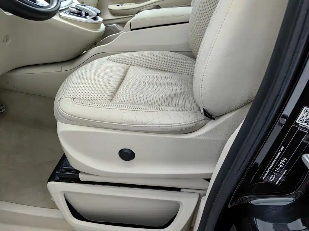 Mercedes-Benz V-Class — миниатюра 20