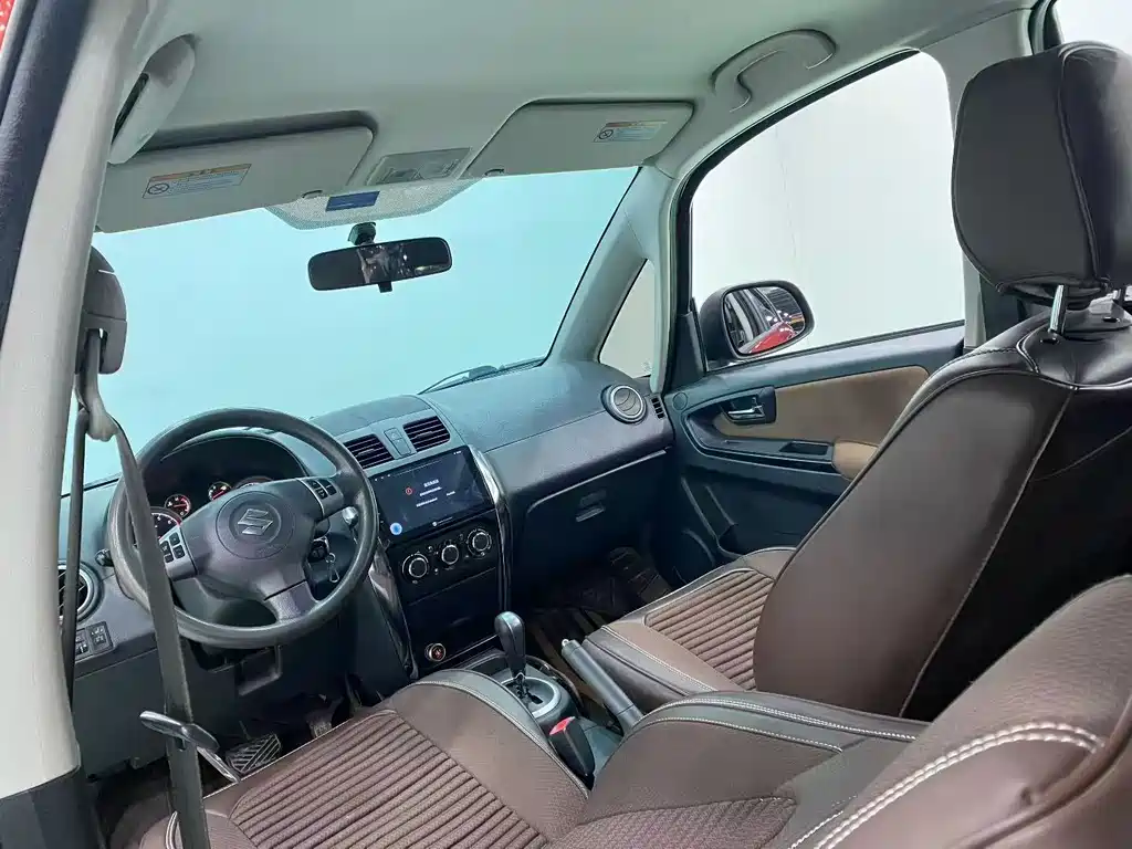 Suzuki SX4 — миниатюра 6