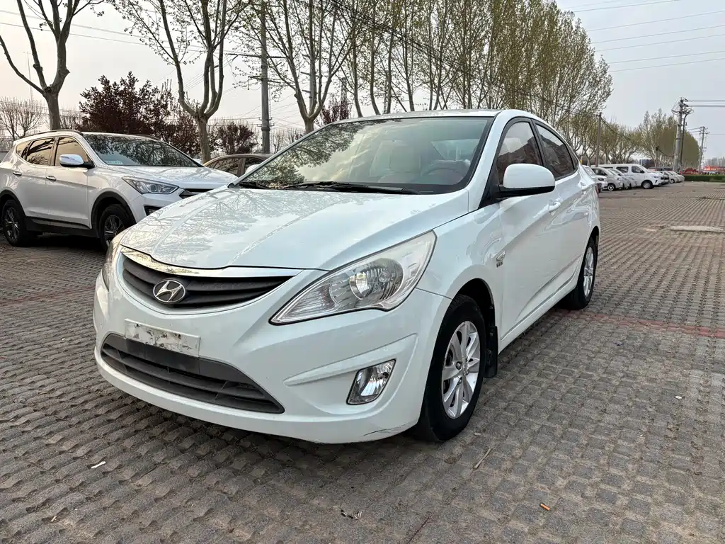 Hyundai Verna 2013