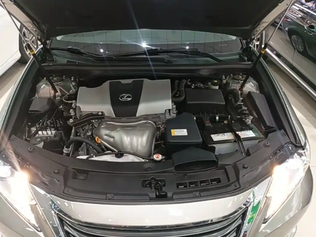 Lexus ES — миниатюра 16