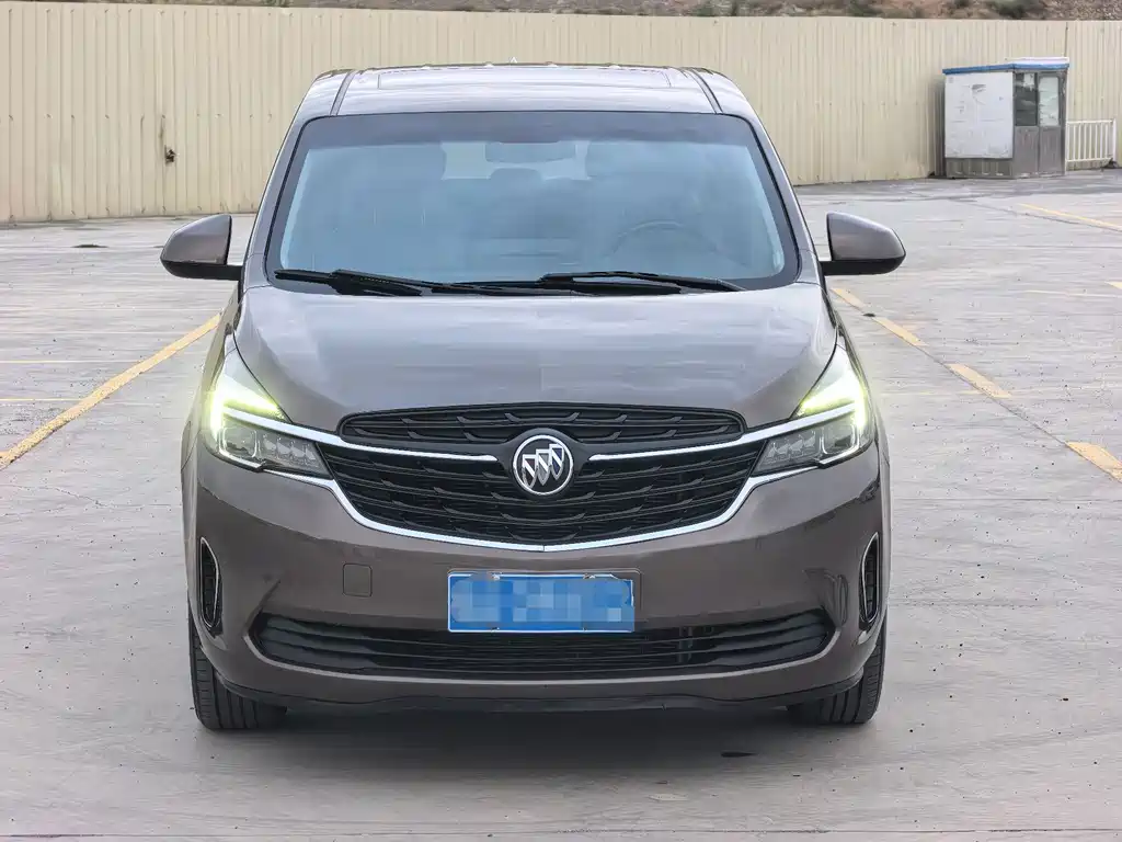 Buick GL8 — миниатюра 2