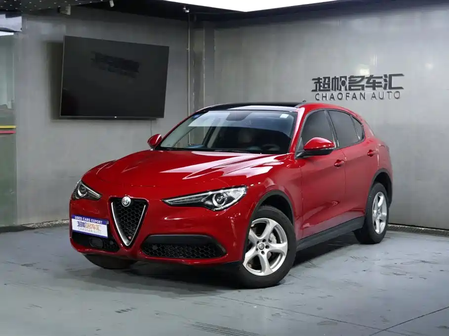Alfa Romeo Stelvio 2017