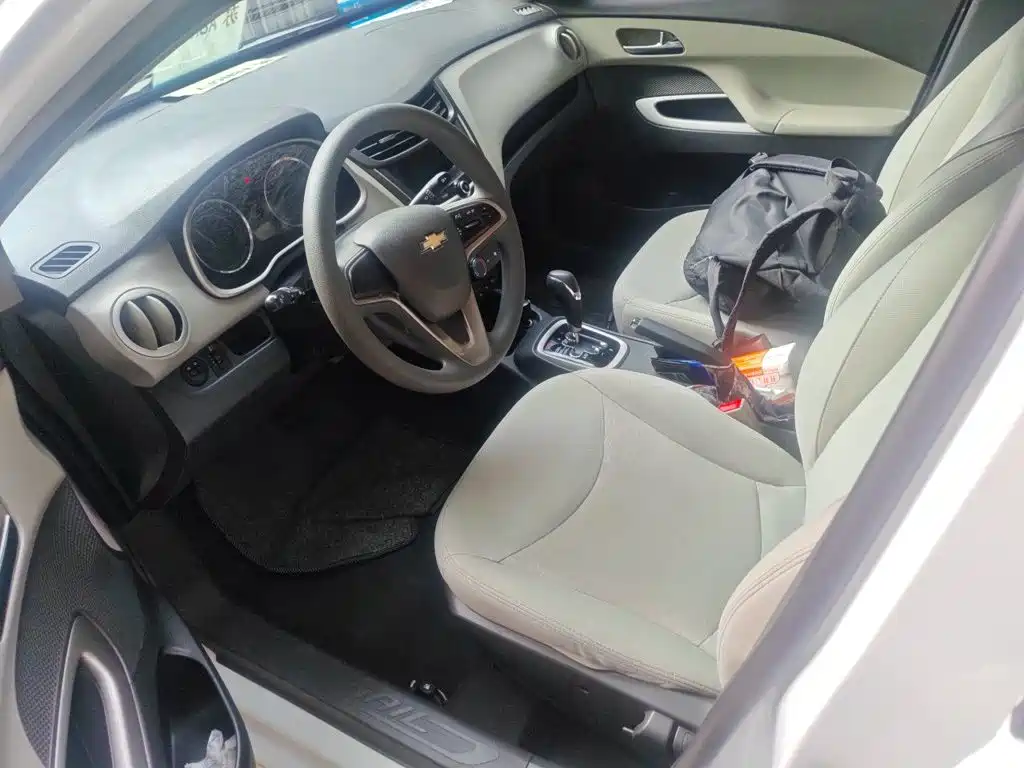 Chevrolet Sail — миниатюра 12