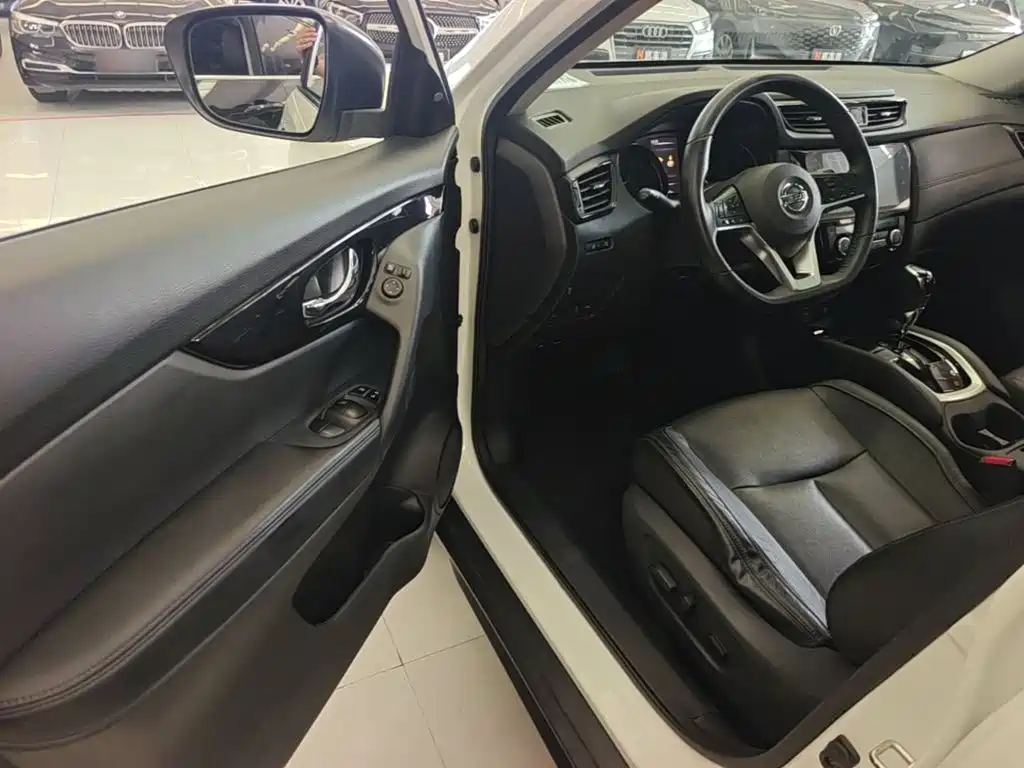 Nissan X-Trail — миниатюра 16