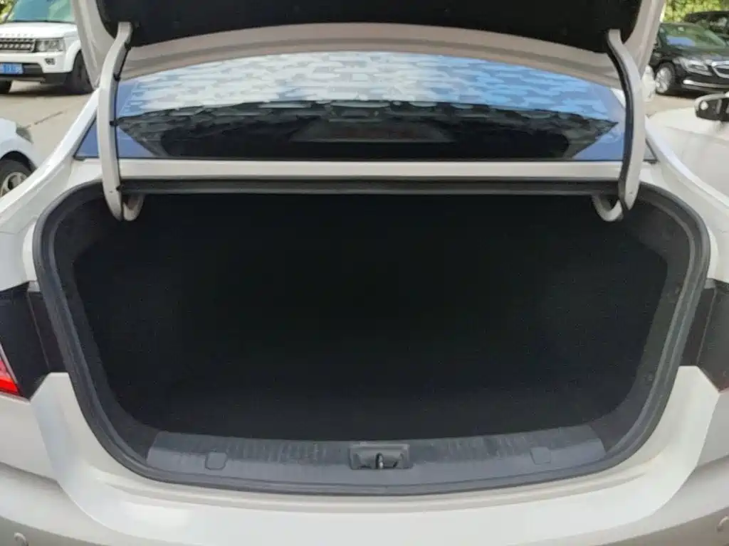 Changan Eado DT — миниатюра 15