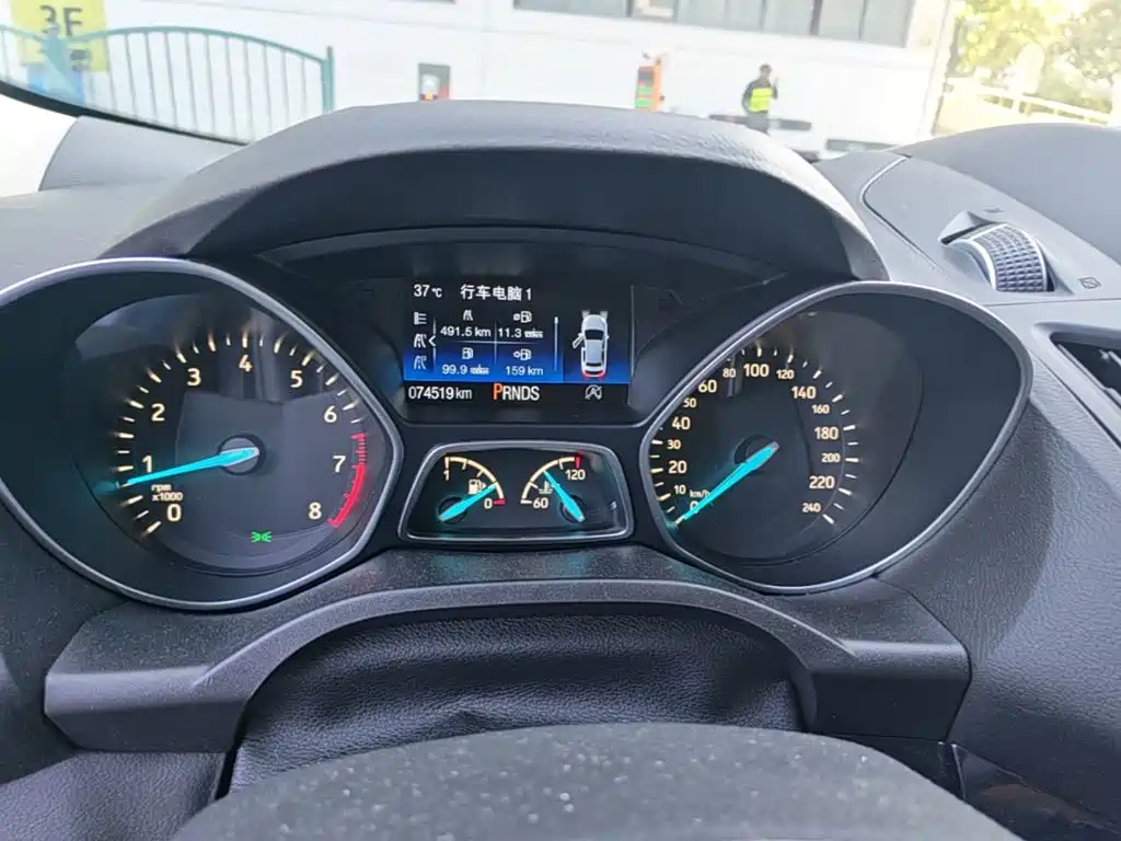 Ford Kuga — миниатюра 18