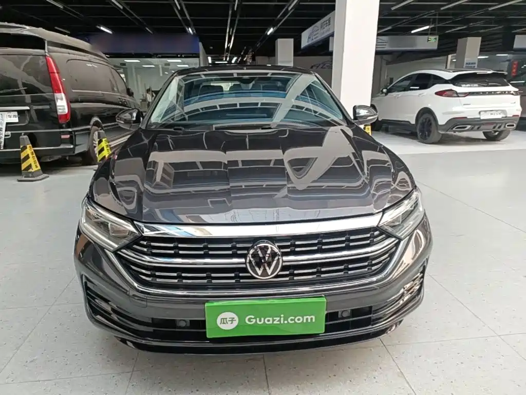 Volkswagen Sagitar — миниатюра 3