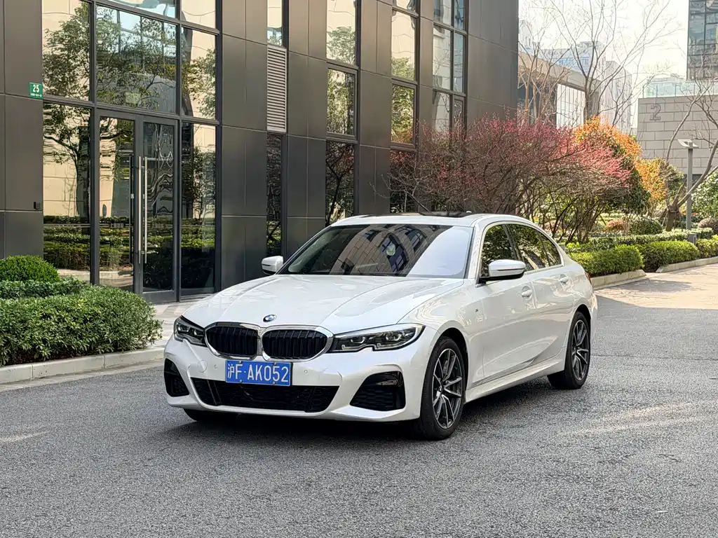 BMW 3 Series 2021