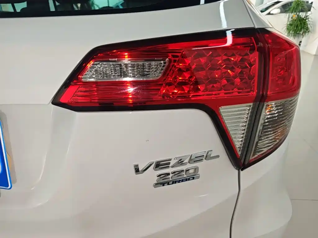 Honda Vezel — миниатюра 8