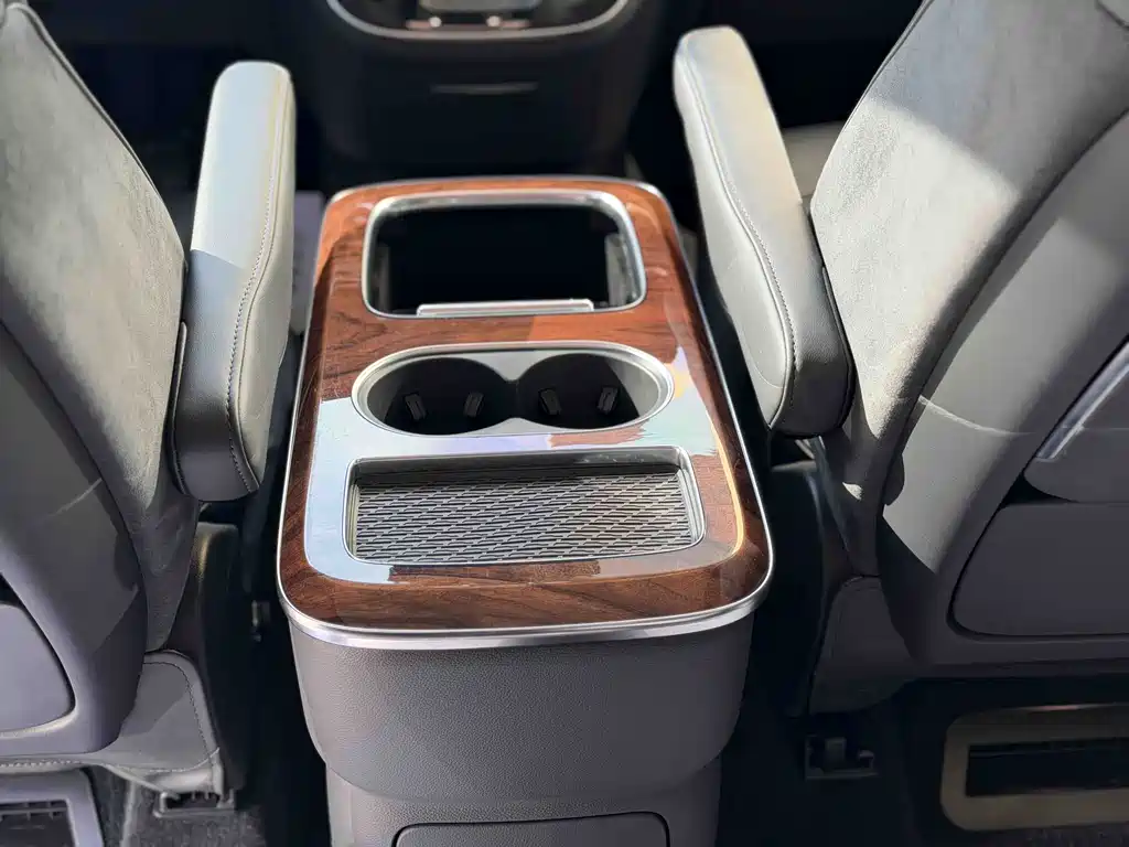 Hongqi HONGQI HQ9 PHEV