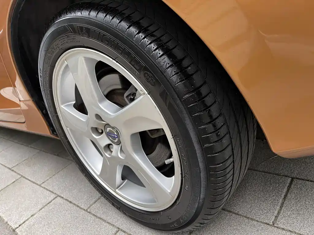 Volvo S60 (Import) — миниатюра 20