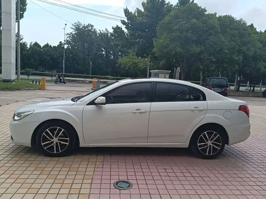 Bestune B50 — миниатюра 5